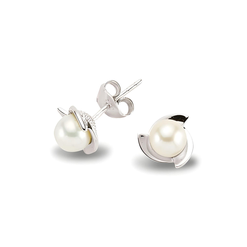 Zeitlose Perlenstecker aus Silber Süßwasserzuchtperle