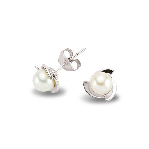 Zeitlose Perlenstecker aus Silber Süßwasserzuchtperle