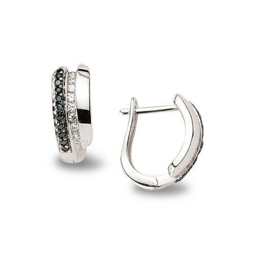 Paar elegante silberne Ohrringe, die mit weißen und schwarzen Zirkonia-Steinen besetzt sind. Sie heben ihr filigranes Design und ihren funkelnden Reiz hervor. Echtschmuck.shop