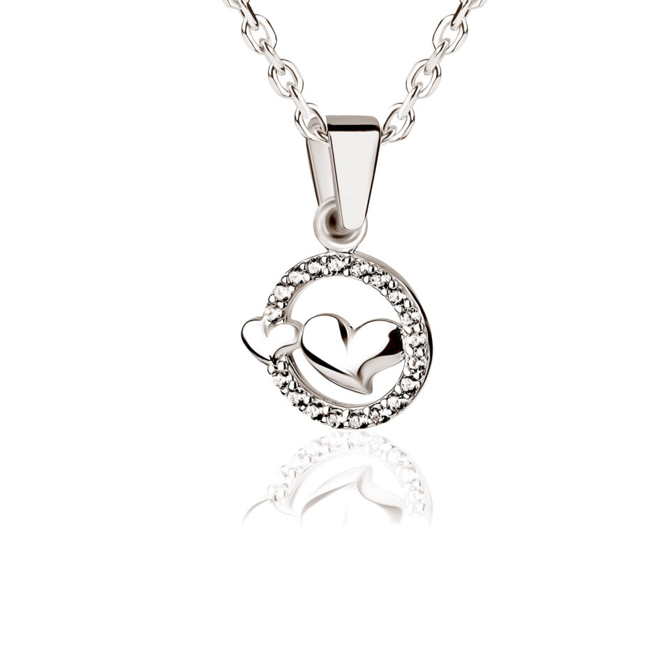 Herz Kreis Anhänger aus Silber Zirkonia weiß mit zwei Herzen im runden Zirkonia-Kreis – stilvoller Schmuck mit symbolischer Bedeutung